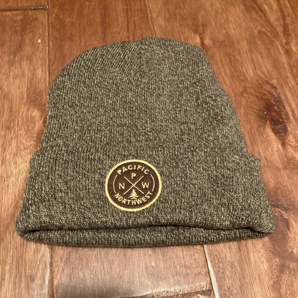 Pacific Northwest Legacy acrylic brown beanie one size